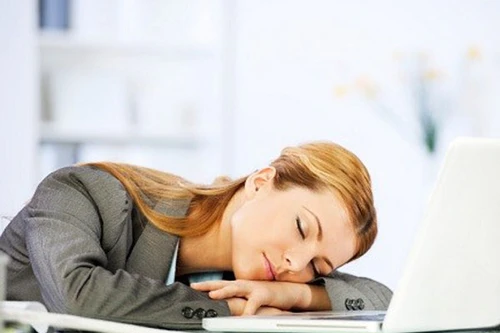 Ngủ trưa giúp hạ huyết áp