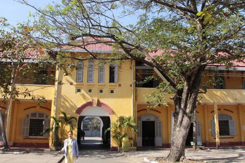 Đừng đập bỏ tương lai di sản