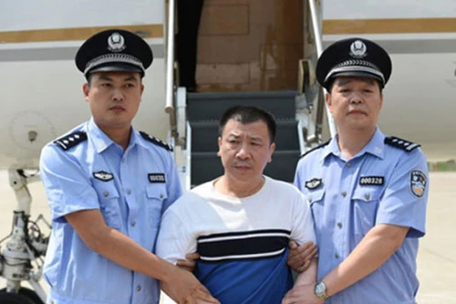 Mỹ lần đầu buộc hồi hương một tội phạm kinh tế Trung Quốc