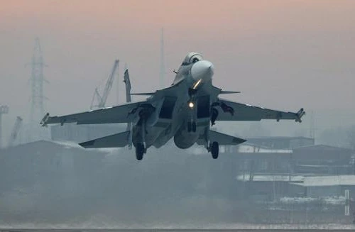 Nga triển khai Su-30, kiểm soát hoàn toàn chương trình cá heo chiến đấu tại Crimea