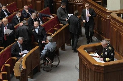 Vì sao Ukraine thay thế quyền bộ trưởng quốc phòng?