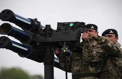 Malaysia mua tên lửa Starstreak của Anh, ngắm nghía Club của Nga