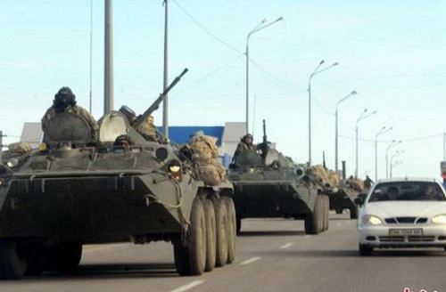 Nga bắt hai kẻ chụp trộm thiết bị quân sự ở biên giới giáp Ukraine