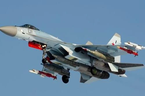 Phương Tây tán dương: “Su-35 không phải máy bay thường mà là… UFO”