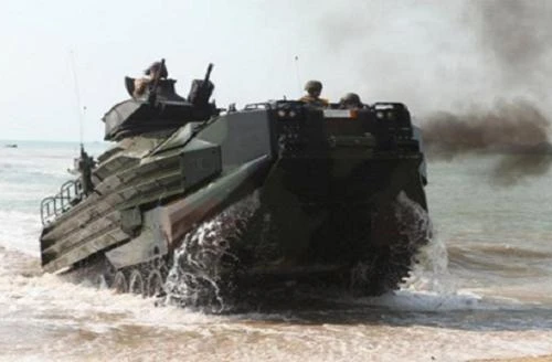 Đài Loan chi mạnh sắm 36 xe thiết giáp đổ bộ AAV-7 của Mỹ 