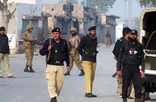 Đánh bom kinh hoàng đoàn xe quân sự Pakistan làm 20 lính thiệt mạng