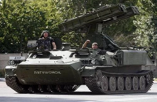 Bị tấn công bằng tên lửa Grad, 30 binh lính Ukraine thiệt mạng tại Donetsk