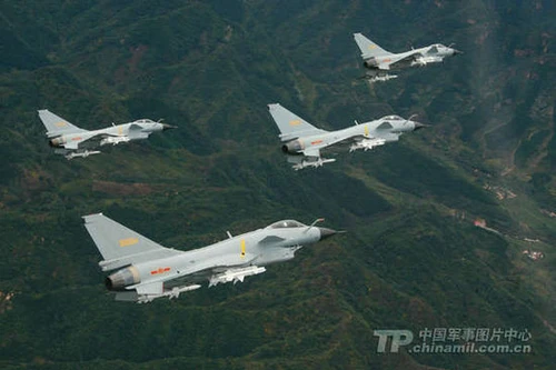Mỹ điều F-22 áp chế Su-30, Nhật dùng F-15J tấn công hủy diệt