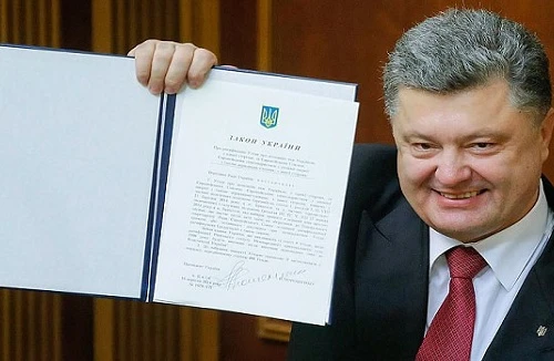 Ukraine “thấp thỏm” chờ EU mở cánh cửa miễn thị thực