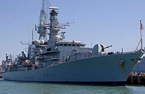 Châu Âu nín thở vì sợ đại chiến Anh - Tây Ban Nha bùng phát