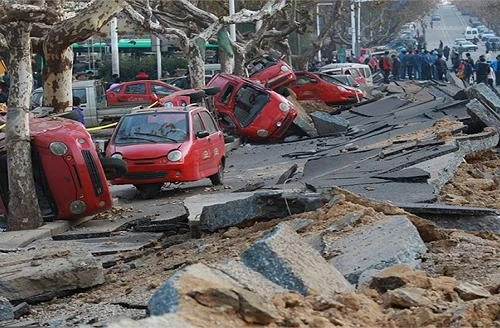 Nổ đường ống dẫn dầu Trung Quốc, 47 người chết, hàng trăm người bị thương