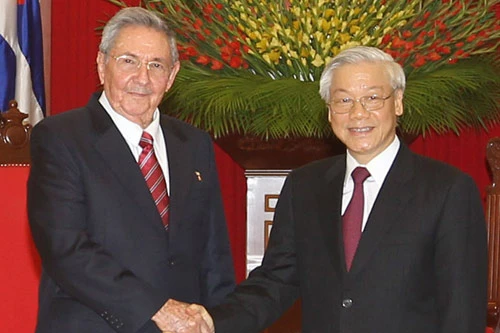 Chủ tịch Cuba Raul Castro tái đắc cử nhiệm kỳ hai