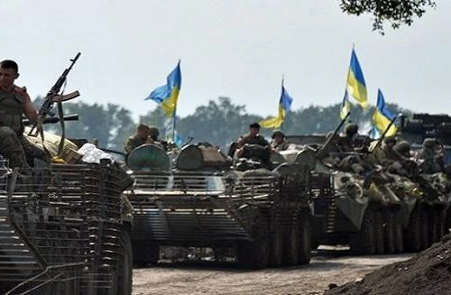 Ukraine: Cảnh sát nổ súng tự do, quân đội bắt người không lệnh