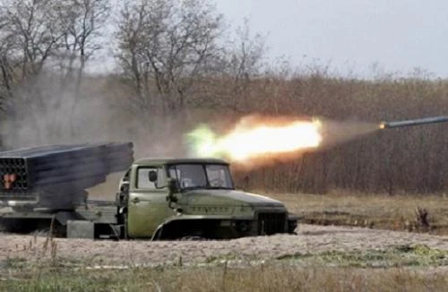 Ukraine sẽ sớm mua vũ khí chính xác cao để chống quân ly khai và Nga