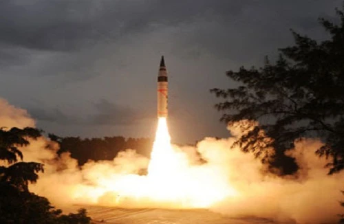 Ấn Độ sẽ kề 2 "mũi giáo thần" thọc vào mạng sườn Trung Quốc