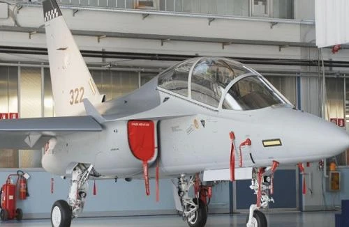 Singapore biên chế phi đội 12 chiếc máy bay huấn luyện tại… Pháp