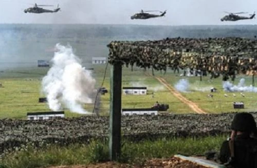 Quân Nga: 10 vạn tập trận, 4000 áp sát biên giới, 3 đội đặc nhiệm tới đông Ukraine