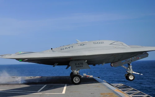 Giải mã bí mật động cơ máy bay tiến công không người lái X-47B của Mỹ