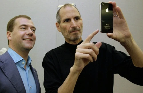 Nga cấm quan chức dùng iPhone