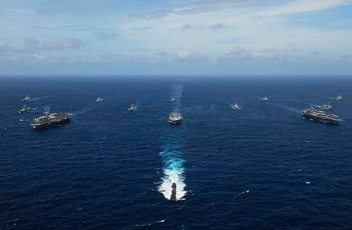Mỹ, Ấn, Nhật diễn tập quy mô lớn với sự tham gia của hàng chục tàu chiến