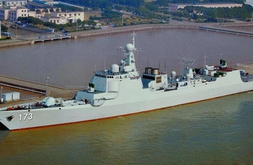 Khu trục hạm 052D trang bị radar mảng pha chủ động kiểu mới