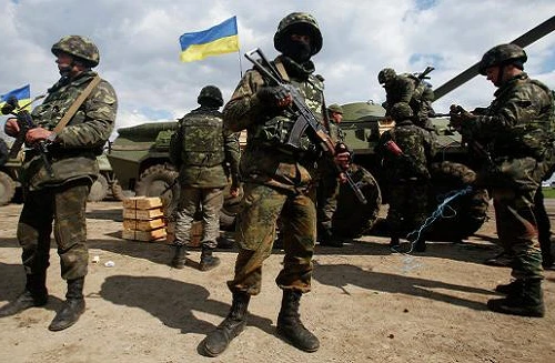 Ukraine tăng 22% ngân sách quốc phòng