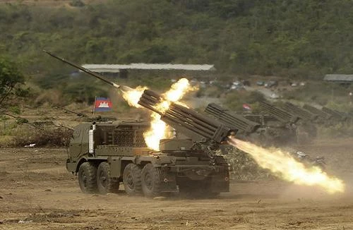 Campuchia diễn tập bắn đạn thật quy mô lớn