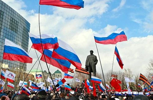 Kiev dọa trấn áp mạnh tay, bùng phát bạo lực phía đông Ukraine?