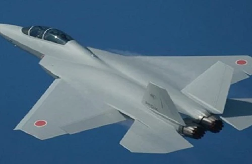 Chiến đấu cơ tàng hình của Nhật tiến bước thần tốc