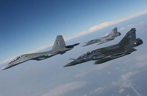 Không quân Ấn Độ trang bị gần 300 siêu tiêm kích Su-30MKI