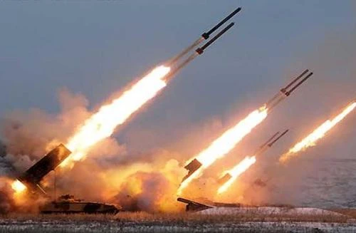 Moscow dọa đè bẹp các hỏa điểm nếu Kiev còn pháo kích sang Nga