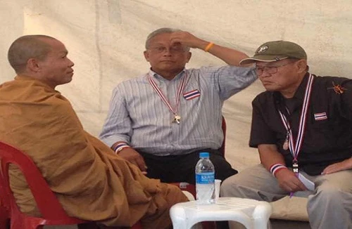 Chiến dịch bắt giữ lãnh đạo biểu tình Thái Lan bắt đầu