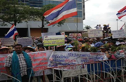 Nông dân Thái Lan bao vây văn phòng thủ tướng