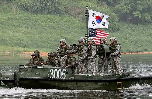 Hàn Quốc lần đầu triển khai quân đội diễn tập trên đất Mỹ