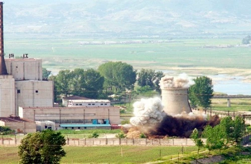 Triều Tiên đã tái khởi động lò phản ứng Yongbyon?