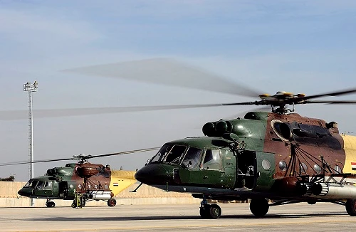 EU ra sức cấm vận, Mỹ vẫn cứ hợp tác quân sự với Nga