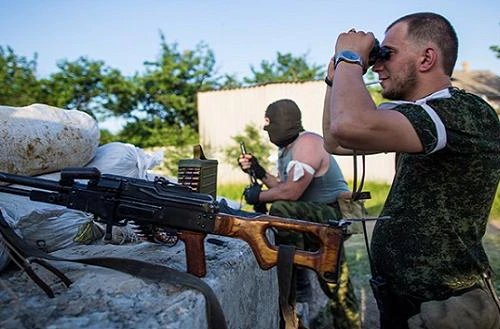 Tự vệ Slavyansk xóa sổ một khẩu đội pháo của quân đội Ukraine