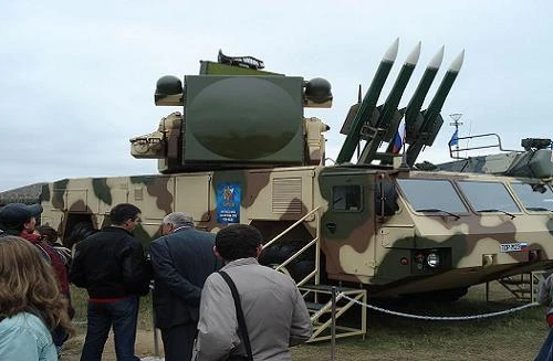 Lộ diện tổ hợp phòng không siêu tiên tiến “Tor-M2E” của Nga