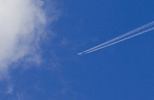 Khủng hoảng Ukraine: Giao thông hàng không, đường sắt bị ảnh hưởng