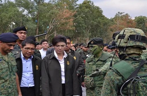 Thái Lan: Căng thẳng leo thang, phe đối lập tấn công bộ quốc phòng