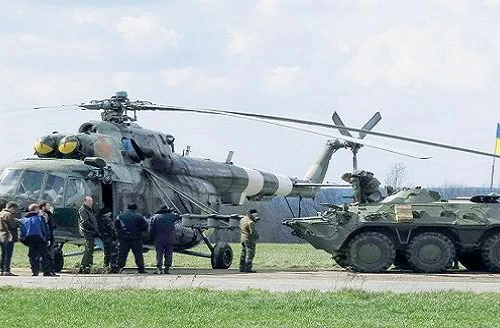 Ukraine báo động quân đội sẵn sàng chiến đấu toàn diện