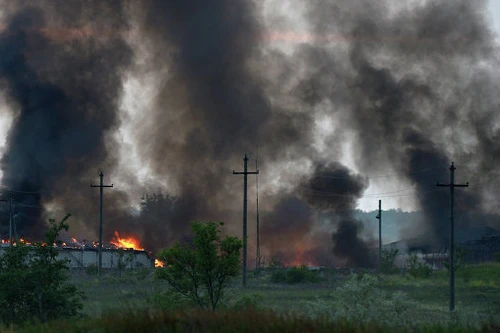Quân ly khai phá hủy kho đạn của quân đội Ukraine ở Lugansk