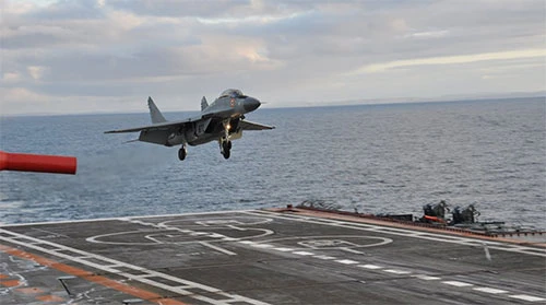 Nga chuẩn bị thay Su-33 bằng tiêm kích hạm MiG-29K 