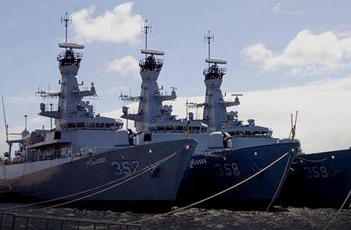 Singapore "cấm cửa" tàu hải quân Indonesia