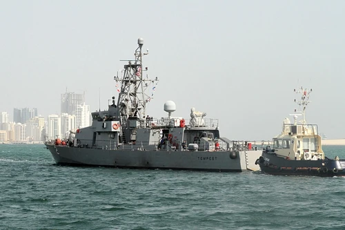 Mỹ triển khai 10 tàu tuần tra tại vùng Vịnh Persian