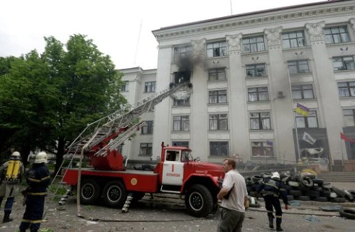 Ukraine không kích tòa nhà chính quyền Lugansk làm 5 người thiệt mạng