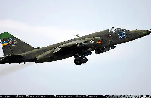 Quân ly khai tấn công mạnh, hai Su-25 của Ukraine bị bắn hạ, 300 lính đào ngũ