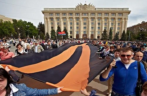 Thêm một khu vực thuộc miền đông Ukraine tổ chức trưng cầu dân ý 