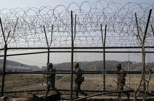 Lính Hàn Quốc xả súng bắn chết 5 đồng đội tại biên giới Triều Tiên