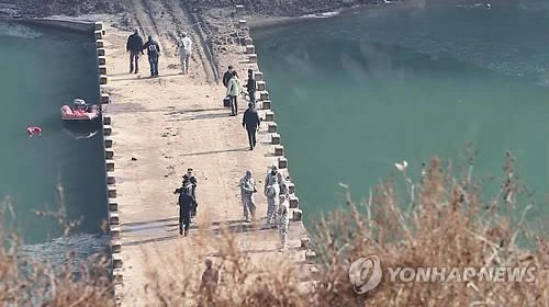 Humvee của Mỹ “tắm sông” Hàn Quốc, 2 lính Mỹ thiệt mạng